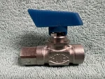 Hoke 7122F4Y 316SS Ball Valve With 1/4" Female Npt Fittings 1500 Psi. Fixed Price $32.00.