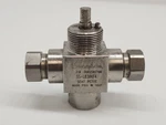Swagelok SS-L83XKF4 3-PIECE Low Temp Service 3-WAY Ball Valve ( Used Guaranteed). Fixed Price $100.00.