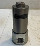 Lincoln Industrial 84980 Hydraulic Vent/vent Control Valve 1/4 Nptf. Fixed Price $484.99.