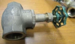 New 1" Grinnell Threaded Globe Valve Wog 125 Swp Figure 3200. Fixed Price $19.79.