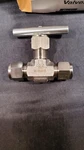 Parker Needle Valve 1/2" Female Tubing 316SS 8A-V8LR-SS. Fixed Price $45.00.