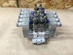 Parker PHS520-M5 Manifold Block (5) Smc VF3230-4DZ1-02 Solenoid Valves #01I2. Fixed Price $79.99.