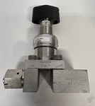 Fujikin Diaphragm Valve C.NO.070930 KPELP005 316L-P With 2-WAY 3/8" Seat *as Pic. Fixed Price $125.96.
