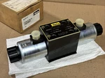 New Parker D3W1CNJW Hydraulic Directional Control Valve 24V D3W001CNJW Fast Ship. Fixed Price $650.00.