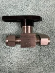 Whitey Swagelok SS-43S6 Stainless Steel Ball Valve 3/8" Tube Fittings Nos. Fixed Price $39.00.