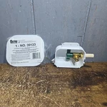 New Oatey 39133 Icemaker Outlet Box Cpvc Brass 1/4 Turn Valve 3644572. Fixed Price $18.00.