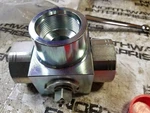 GE3L SAE20R DN25 1111AB : Gemels Ball Valve, 3-WAY, 5075PSI, 320184379. Fixed Price $95.00.