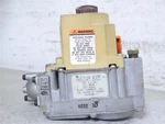 Honeywell VR8204M8005 Hvac Furnace Gas Valve 405080. Fixed Price $52.25.