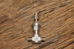 SS-4MG-EP Swagelok Stainless Steel Medium Flow Metering Valve 1/4 Od Tube. Fixed Price $107.99.