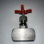 Hoke 2118F8Y Needle Valve 1/2 Npt, 6000 Psi, 316SS, Screw Bonnet. Fixed Price $199.99.