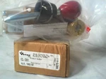 Versa VZL-3301 Pneumatic 3-WAY 2-POSITION Directional Valve 200 Psignew In Box-n. Fixed Price $270.12.