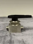 Swagelok SS-45S8 Manual Ball Valve Stainless Steel 2500 Psig. Fixed Price $60.00.