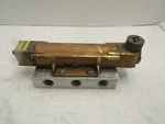 Versa VUH-4513 Pneumatic Directional Control Valve Three Detent Four Way. Fixed Price $199.99.