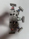 Parker PM-818S6G Manifold Valve 5 Block Stainless Steel New Usa Box. Fixed Price $131.22.
