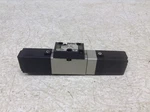 Smc NVFS2200-5FZ 21-26 Vdc Pneumatic Solenoid Valve NVFS22005FZ (bt). Fixed Price $14.39.