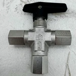 4F-B6XJ2-SSP 1PC Parker Ball Valve 316SS 1/4 Way Estate New No Box. Fixed Price $145.50.