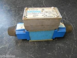 Vickers DG4V 2C M W B 40 S324 Directional Control Valve / Pilot. Fixed Price $99.99.