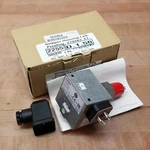 Honeywell DWAM16 Pressure Limitor, 3-16 Bar, 20 Max New. Fixed Price $142.49.