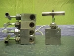 5 Autoclave Engineers 30KPSI? 316 Stainless Valve(s). Fixed Price $500.00.