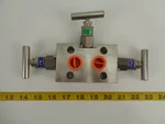 Rosemount Iec P/n C304031230-0000 Manifold Mwp 6000 Psi Nos. Fixed Price $249.99.