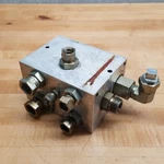 Daman 0299 C22109 Manifold Block, 6 5/8" X 5" 4" - Used. Fixed Price $144.39.