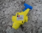 New Ross Controls Y1523B4102 L-o-x Eez-on 3/2 Pneumatic Manual Lockout Valve. Fixed Price $69.99.