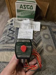 Asco Red-hat Ii 8262H262 Solenoid Valve 1/4" Npt 120V 60HZ Nos New. Fixed Price $100.00.
