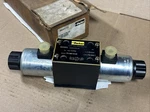 New Parker D3W1CNJW Hydraulic Directional Control Valve 24V D3W001CNJW Fast Ship. Fixed Price $550.00.