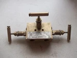New No Box Anderson Differential Pressure Manifold M1HIC-4 (PP4). Fixed Price $35.00.