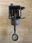 Vintage Johnson Controls Penn P40 Pneumatic Pressure Switch 0-30 Psi Gauge Usa. Fixed Price $49.95.