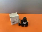 Parker HVN4200-8 3-POSITION Manual Valve 1/4. Fixed Price $170.00.