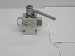 Hydac KHB3K-10/16SAE-T-1112 9/16" X 3/4" 3-WAY Change Over Ball VALVE,3000 Psi. Fixed Price $38.00.
