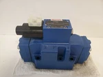 Nos! Rexroth Directional Control Valve R901108813 R901108991. Fixed Price $1399.95.