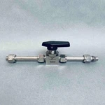Parker Manual 2-WAY Ball Valve 3000 Psi. Fixed Price $150.00.