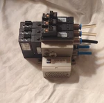 Smc Air-operated Valve Manifold Assembly ZSE1-00-55C KZM-BA-S1T Zzm-sa. Fixed Price $52.50.