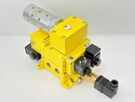 Pre Owned Ross Controls Y1698C91 DM2 Series Industrial Double Valve - Yellow. Fixed Price $234.99.