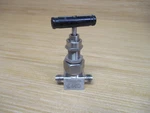 Swagelok SS-3NBS4-G Needle Valve SS3NBS4G W/o Nuts. Fixed Price $189.44.