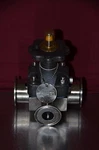 Itt Pure-flo 1" Pas 963 Manual Bonnet 2" Tee Tri-clamp Sanitary Diaphragm Valve. Fixed Price $76.50.