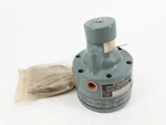 New Moore 73N24F Built-in Valve Positioner B/m 14823-F2S2EB No Box. Fixed Price $394.95.